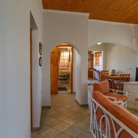 Helen House With View! Feriehus Magoula (Evia)