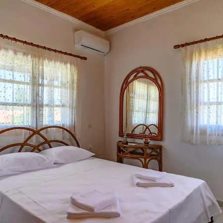 Tatil Evi Helen House With View! Magoula (Evia)